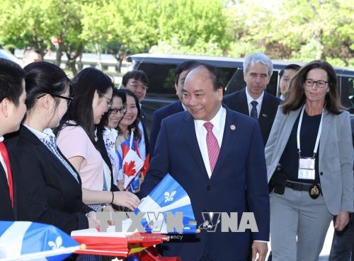 Thủ tướng Nguyễn Xuân Phúc dự buổi trình diễn công nghệ thông minh tại Đại học Laval, Canada